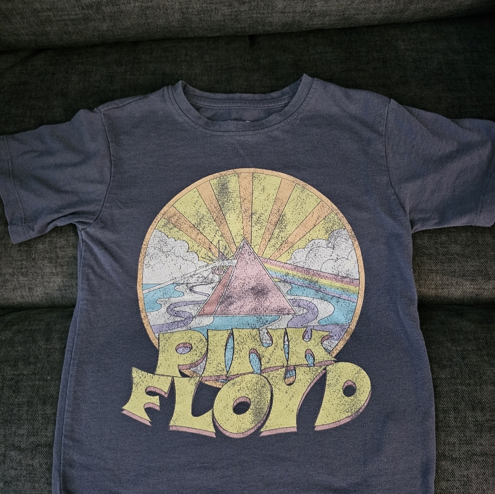 PINK FLOYD GRAPHIC CHILDS XSMALL 4/5! T SHIRT! PRE LOVED!